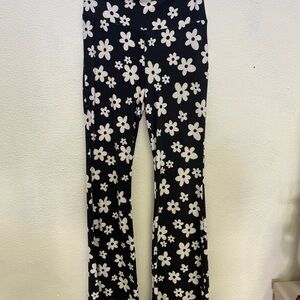 No Boundaries Black and White Floral Leggings
